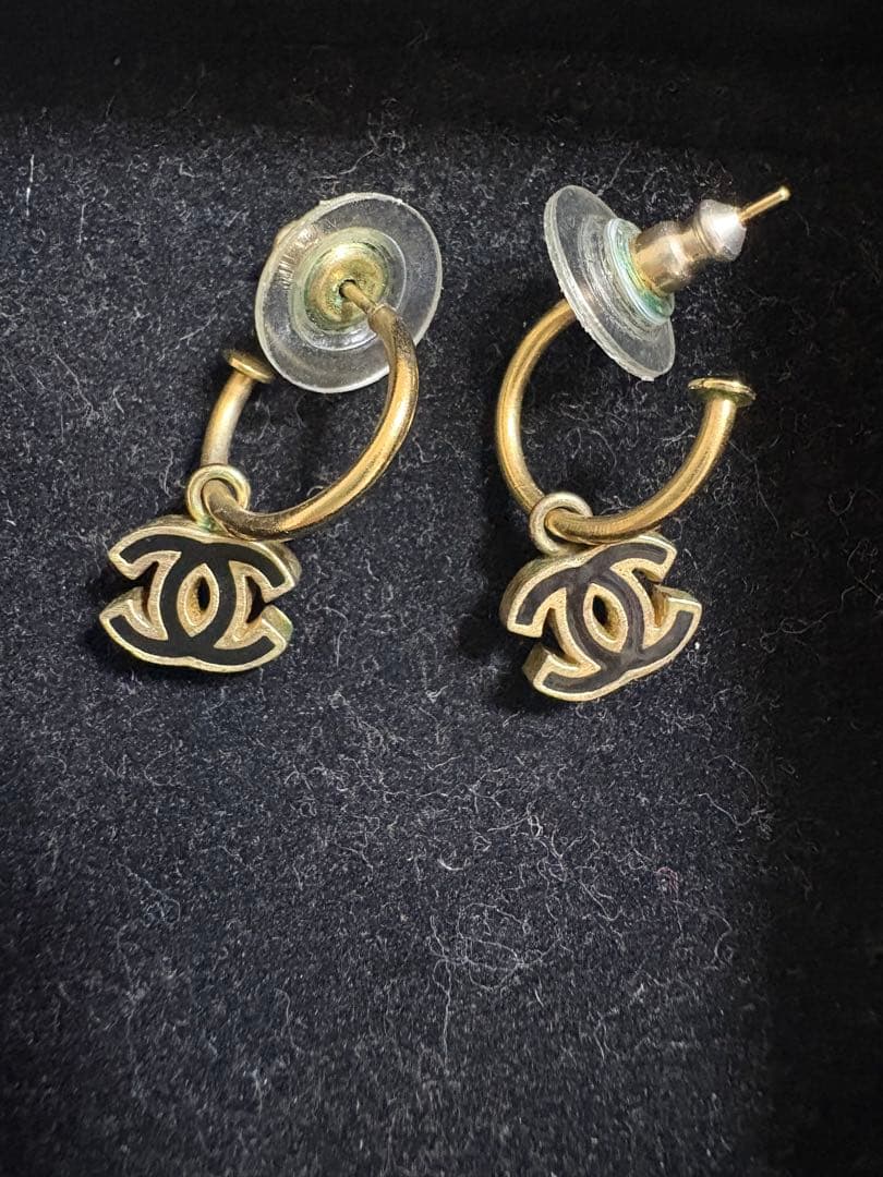 CHANEL ロゴ フープピアス　ヴィンテージ