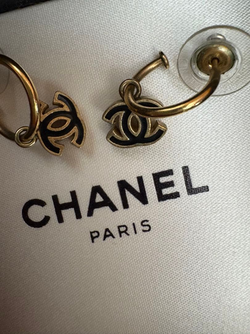 CHANEL ロゴ フープピアス　ヴィンテージ