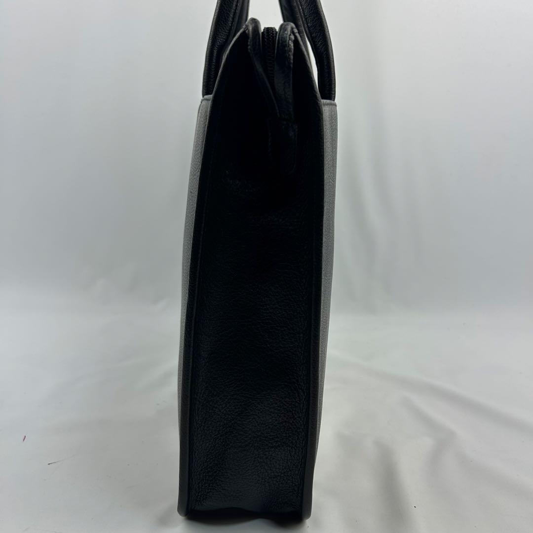【美品】イルビゾンテ　トートバッグ　ビジネスバッグ　ブリーフケース　ロゴ　型押し