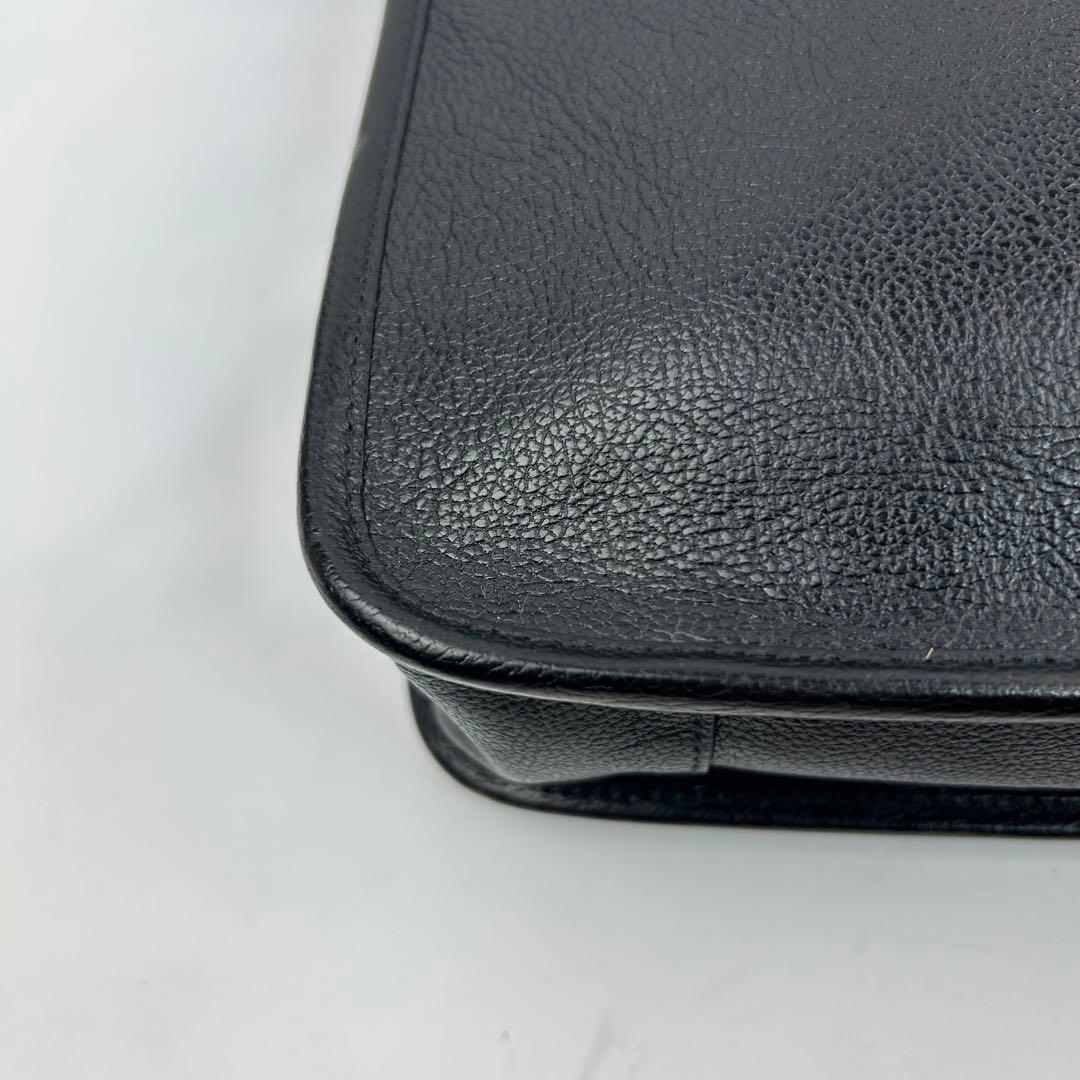 【美品】イルビゾンテ　トートバッグ　ビジネスバッグ　ブリーフケース　ロゴ　型押し