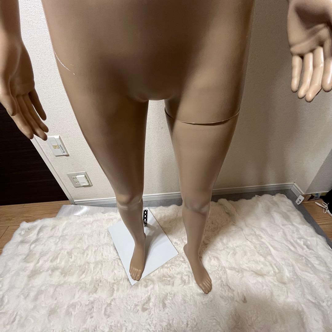 ベージュ 女性用　フルボディ　マネキン