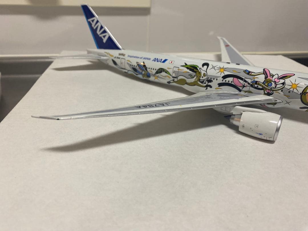 アキ@金額交渉歓迎　ポケモン ボーイング 777-300ER 1:200