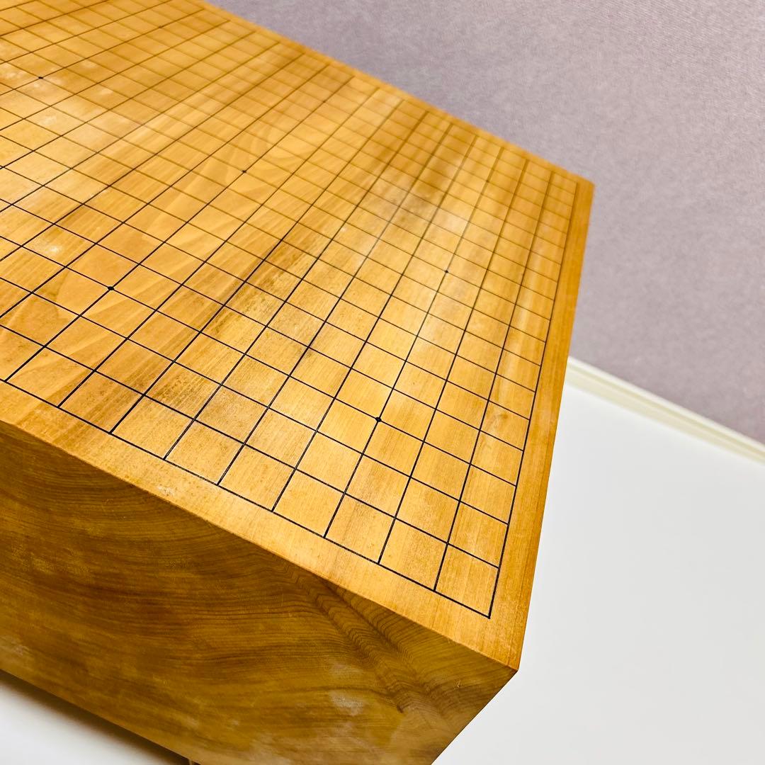 高級 国産 極厚 囲碁 本榧 目が繊細 ヘソ 脚付き 蛤碁石 日向産 碁笥付き