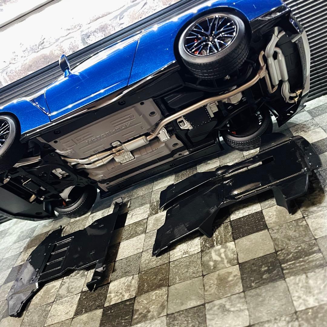 599台限定 1/18 モーターヘリックス 日産GT-R 50thアニバーサリー