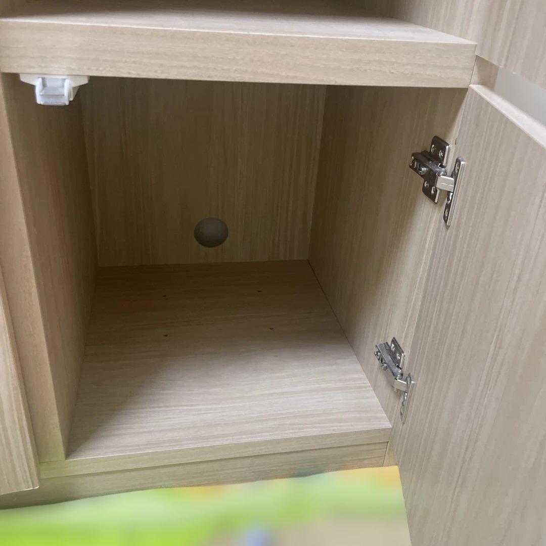 キャビネット 3扉　ノートパソコン収納付き