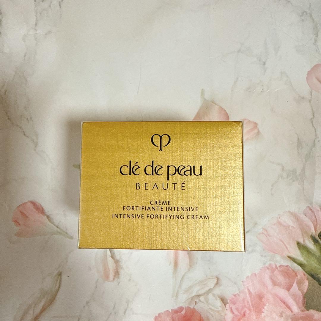 新品未開封クレドポーボーテ　clé de peau クリーム状乳液夜用50g