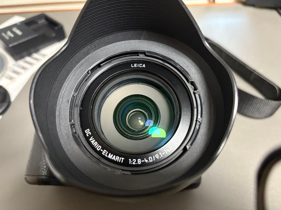 【美品】パナソニック　Lumix DMC-FZ1000 ネオ一眼、ライカレンズ