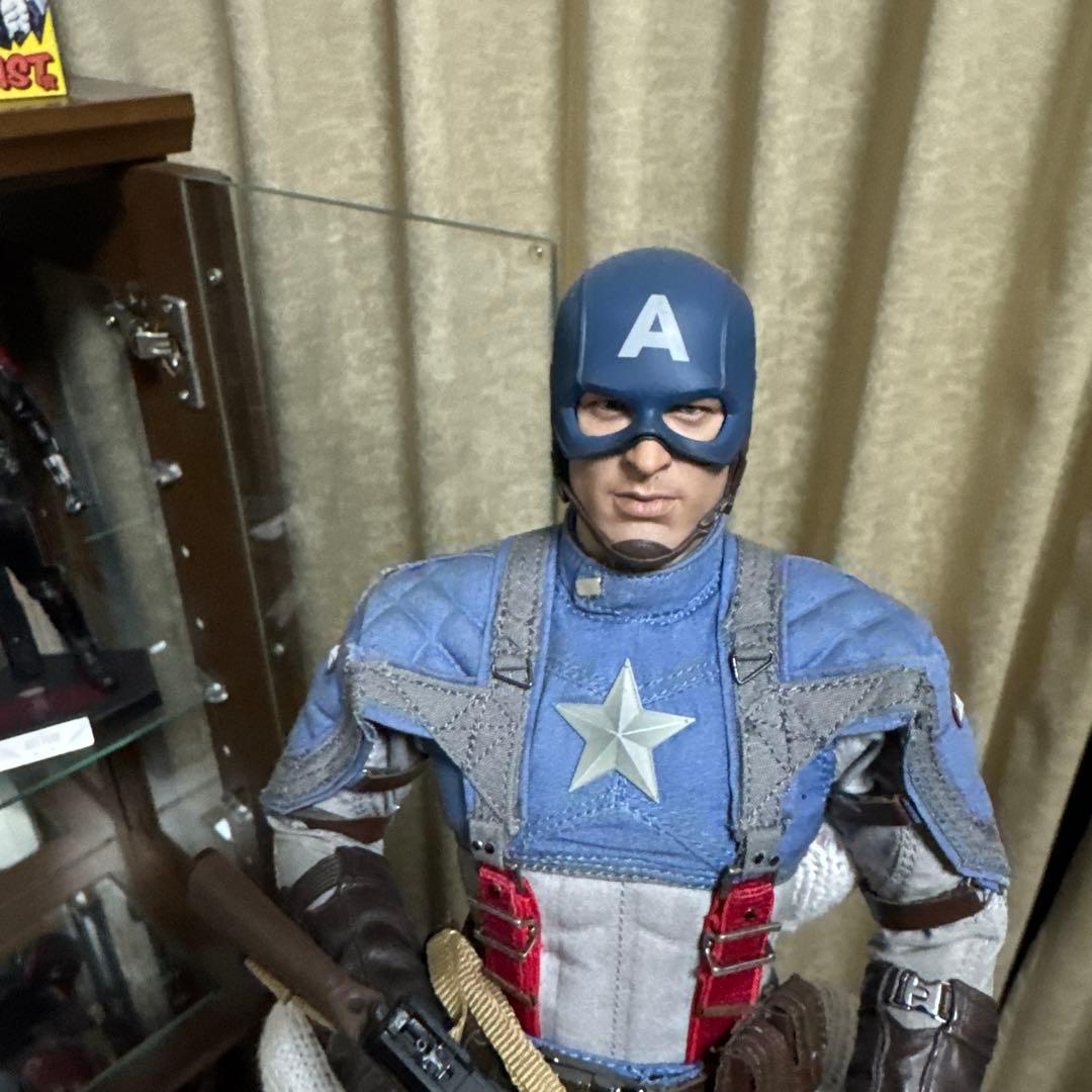 Marvel キャプテン・アメリカ ホットトイズアクションフィギュア