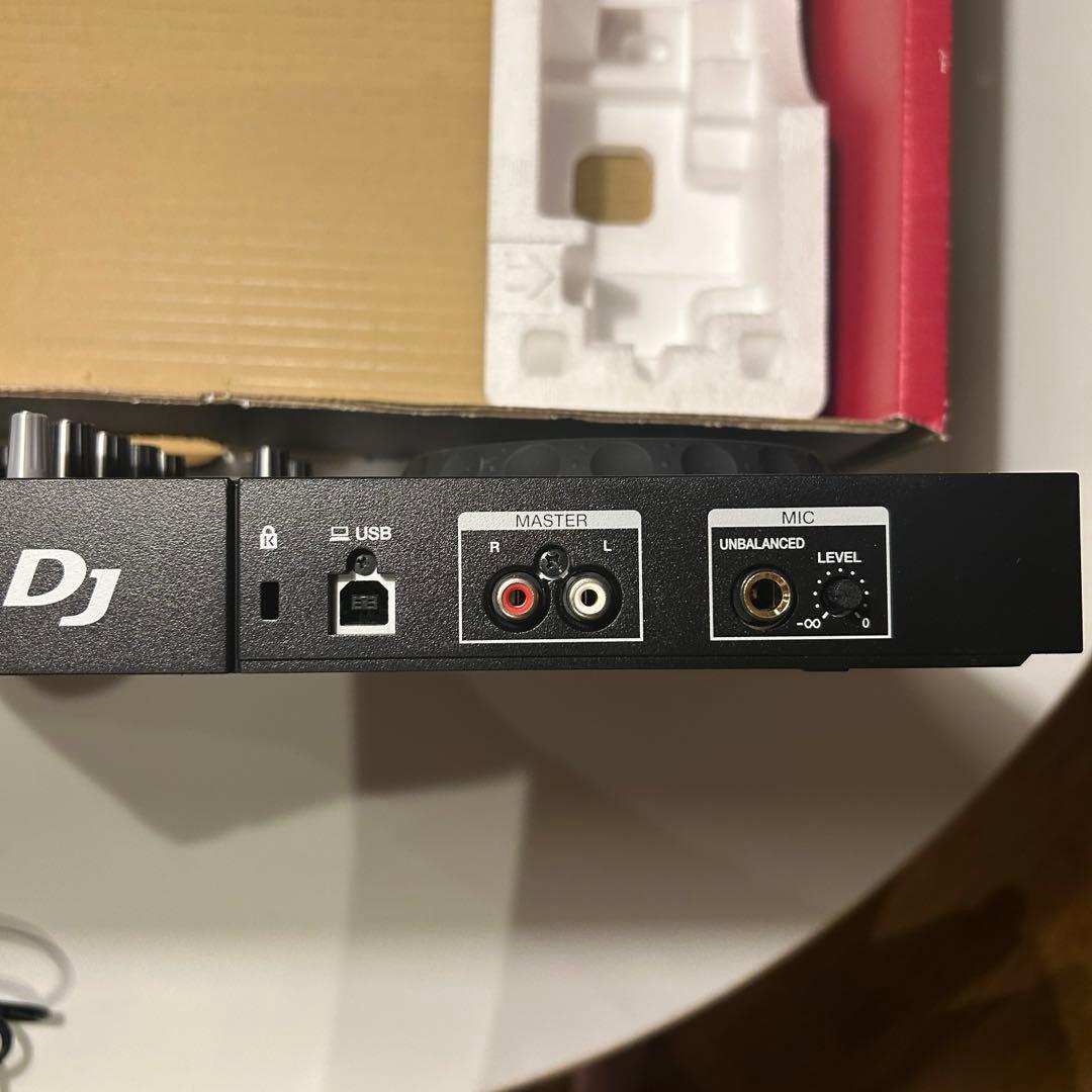 AKIRA　Pioneer DJ DDJ-400