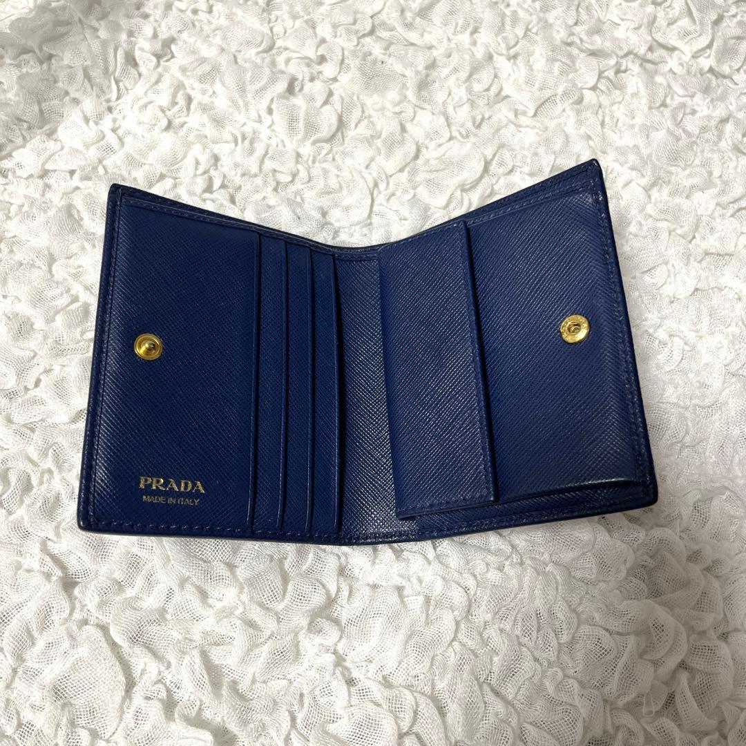 未使用級✨PRADA ネイビー 二つ折り財布　サフィアーノレザー　コンパクト