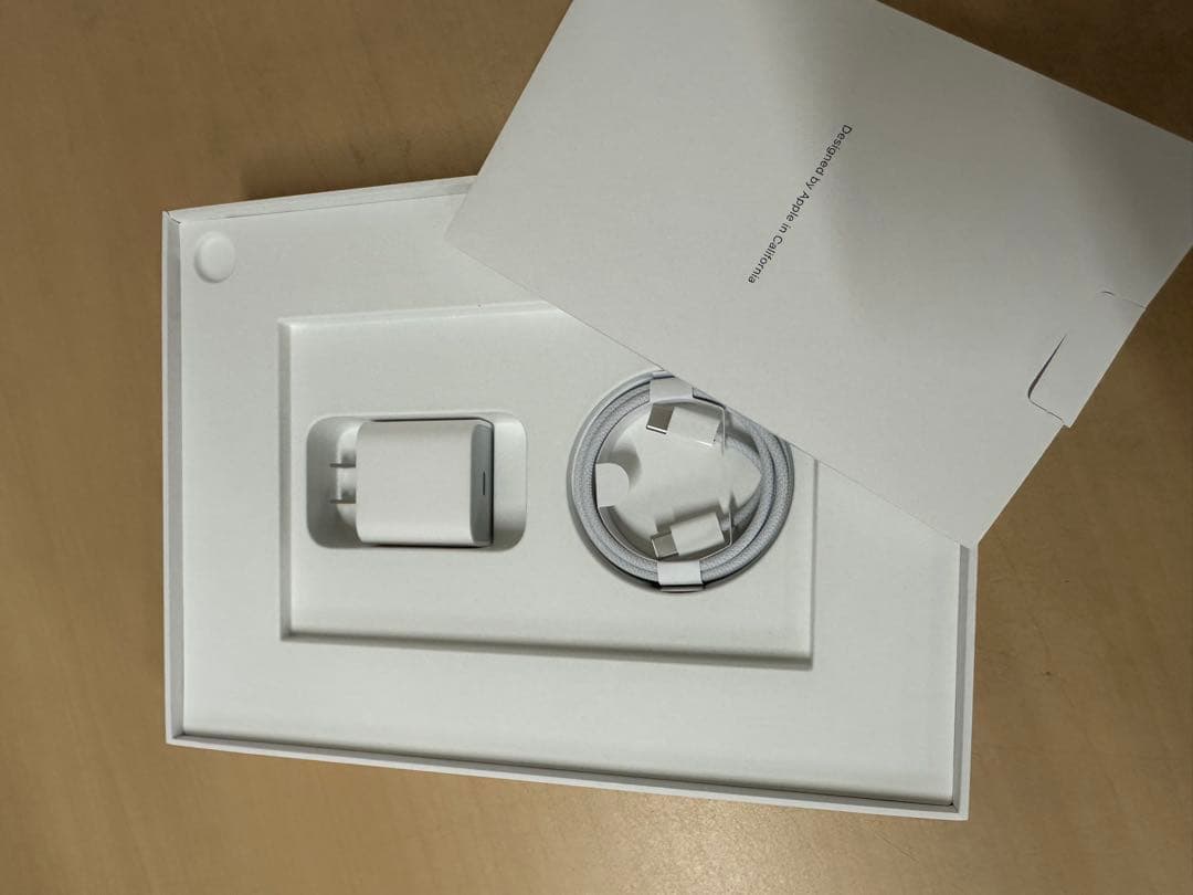 iPad Air 2024年モデル　11インチ M2 256GB