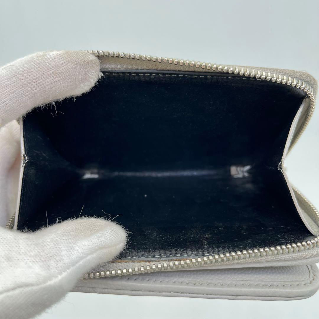 サンローラン 二つ折り財布 カサンドラ Vステッチ キャビアスキン 保存袋付き