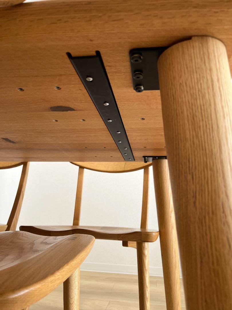 大阪府枚方市 大塚家具のオークテーブル