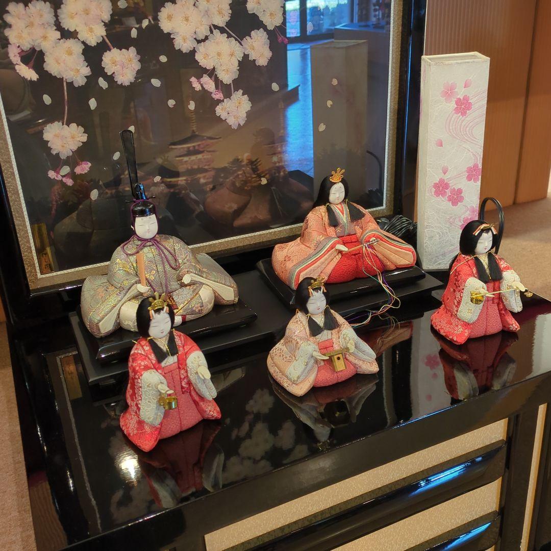 木村一秀作　木目込雛人形 5体セット 伝統的な衣装収納箱入押　桜押花屏風