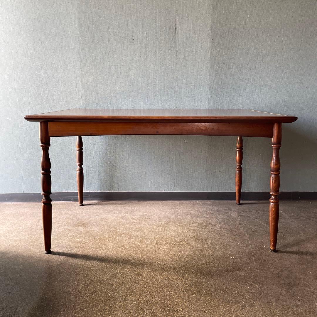 飛騨産業　キツツキ　赤ロゴ　ダイニングテーブル　昭和レトロ