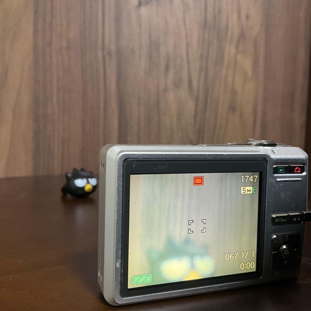 デジタルカメラ Casio EXILIM EX-Z700