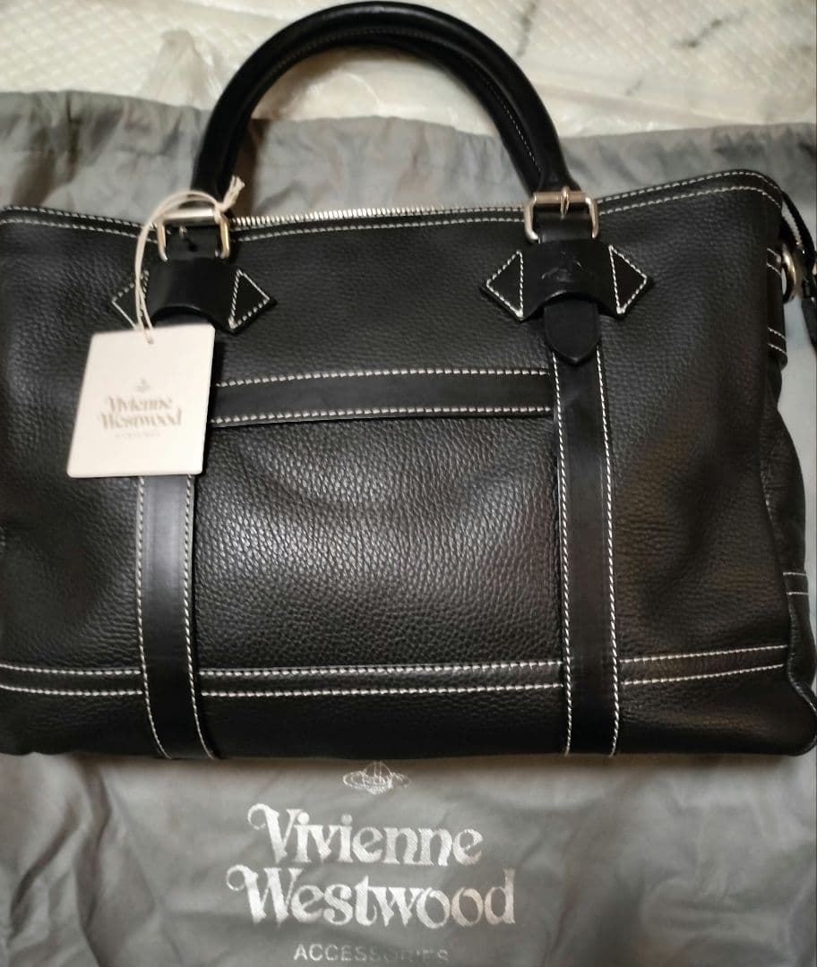 【新品】ヴィヴィアンウエストウッド　バッグ　黒色