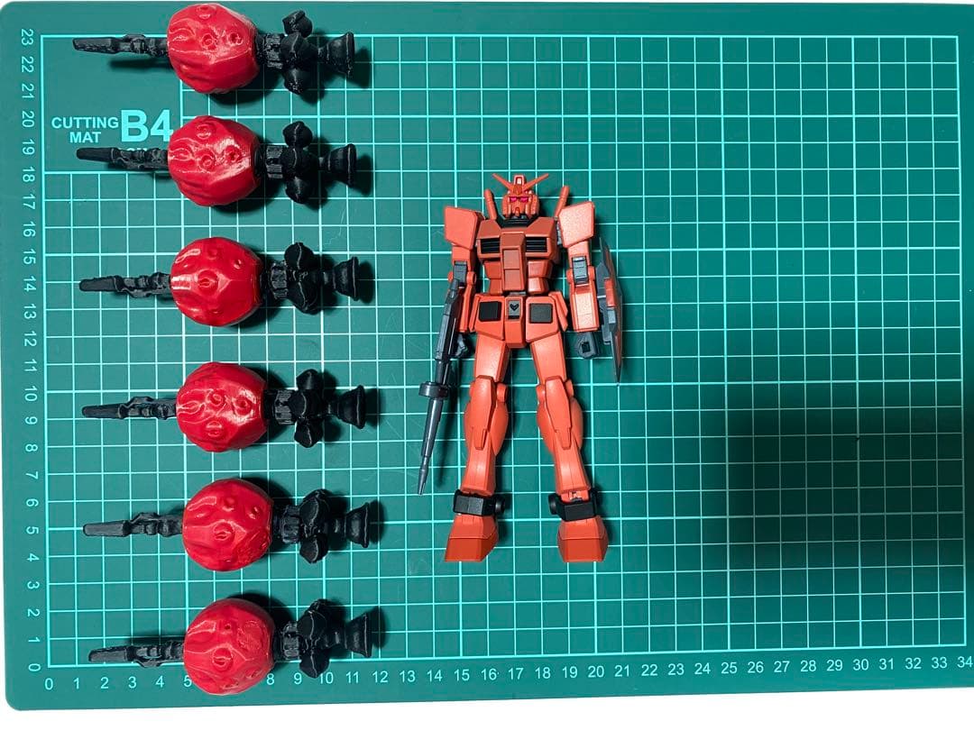 赤いガンダム　（ジークアクスSET）