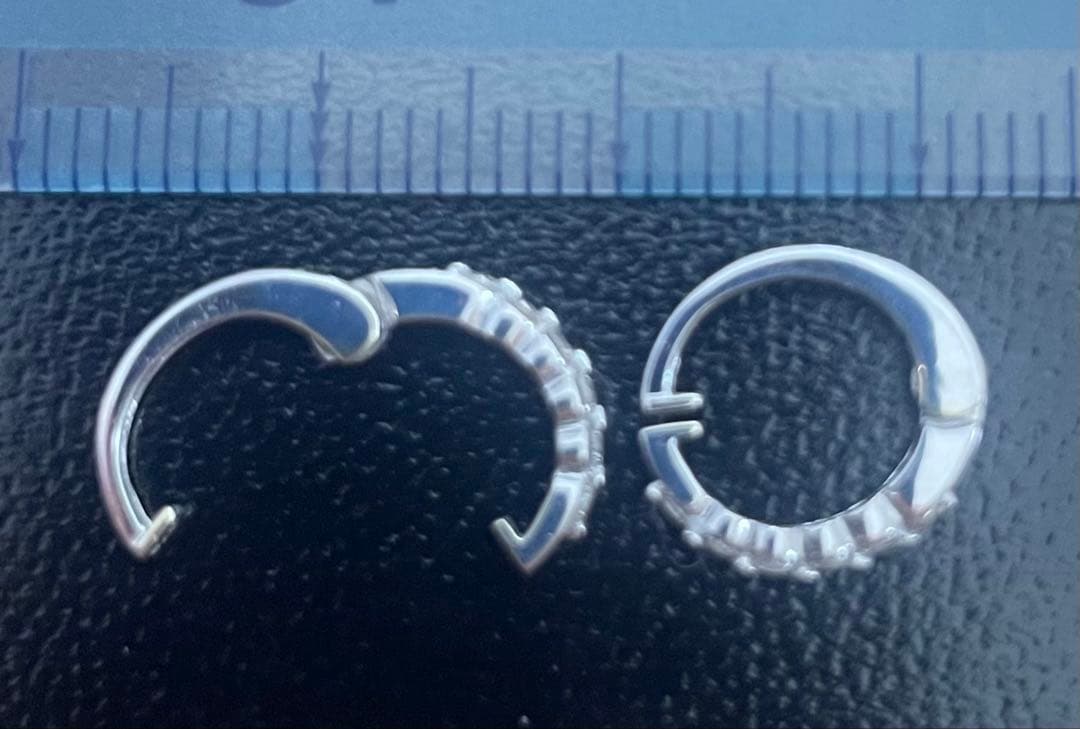 GSTV k14WGダイヤモンド0.15ct フープピアス　中折れ