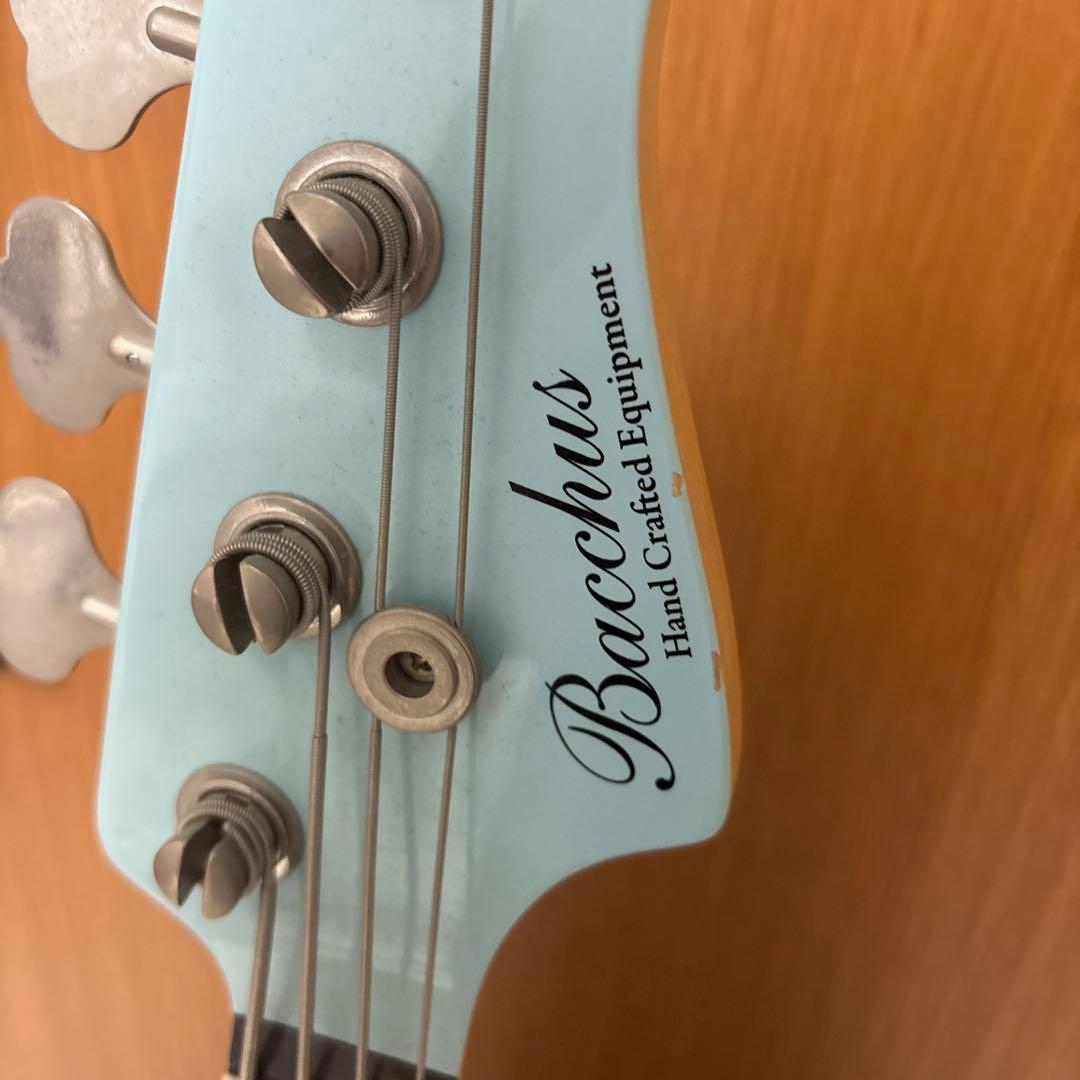 Bacchus TF4-PLD SOB-MH 水色 エレキ ベース