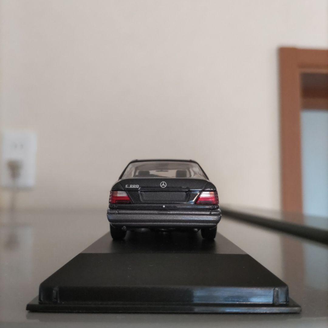 メルセデス W124 Eクラス 後期型モデルカー