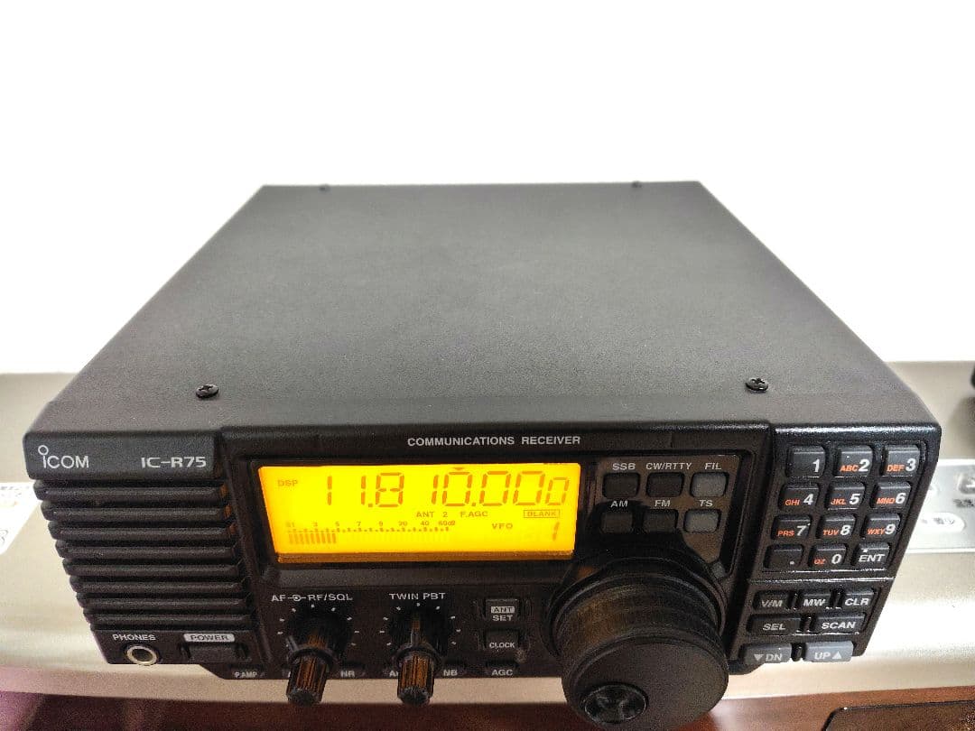 Icom　通信型受信機　IC-R75