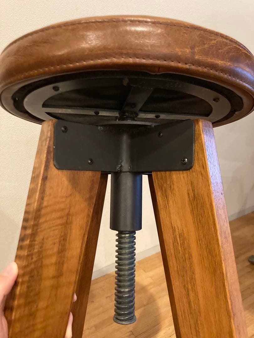 ジャーナルスタンダードファニチャー シノン ハイスツール レザー 昇降式①