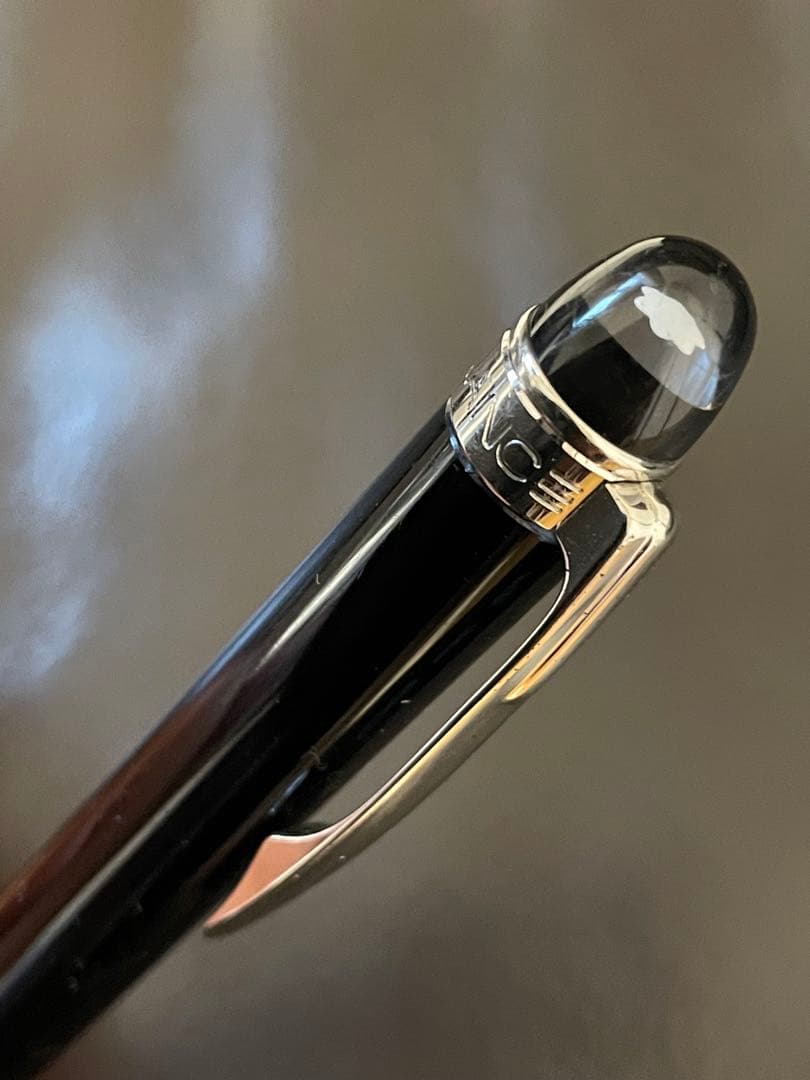 ◾️モンブラン◾️スターウォーカー◾️ボールペン◾️プラチナ◾️化粧箱付属◾️￼