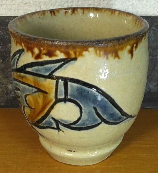 人間国宝 金城次郎 壷屋焼湯呑 栞 共箱 美品 壺屋焼 やちむん 明るい焼き上り