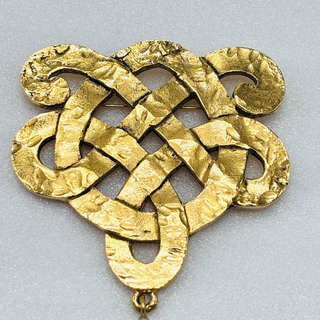 希少　CHANEL シャネル　ヴィンテージ　1970年代　ブローチ　ゴールド