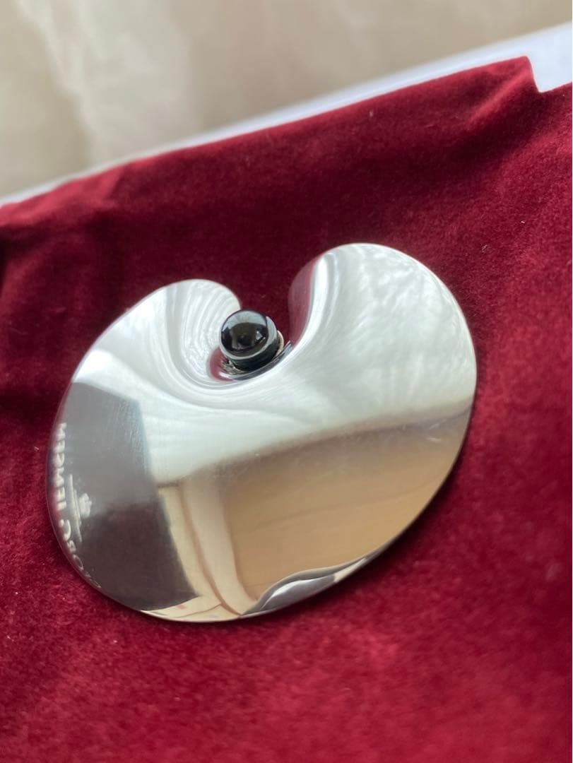 極美品 ヘマタイトブローチ351 睡蓮 sv925