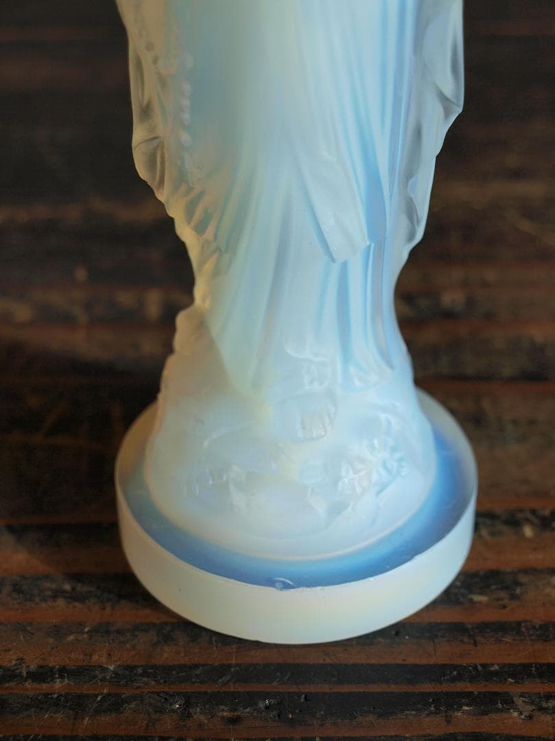 美しいオパールガラス ルルドの聖母像 フレンチ・アール・デコ 工藝/K073