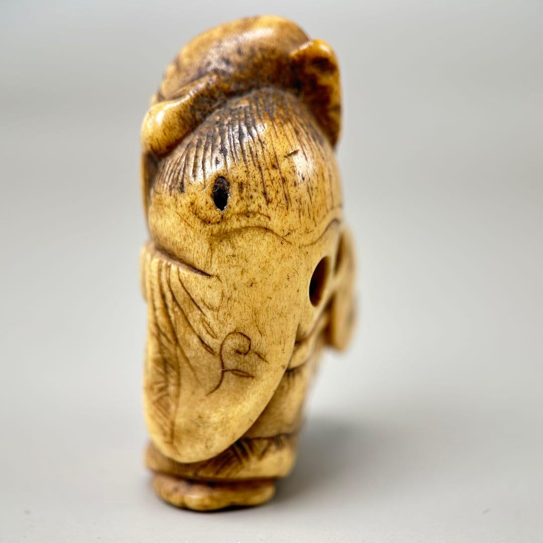 笑顔の老人の彫刻極上根付天然素材アンティーク骨董飾り物古美術置物細密細工
