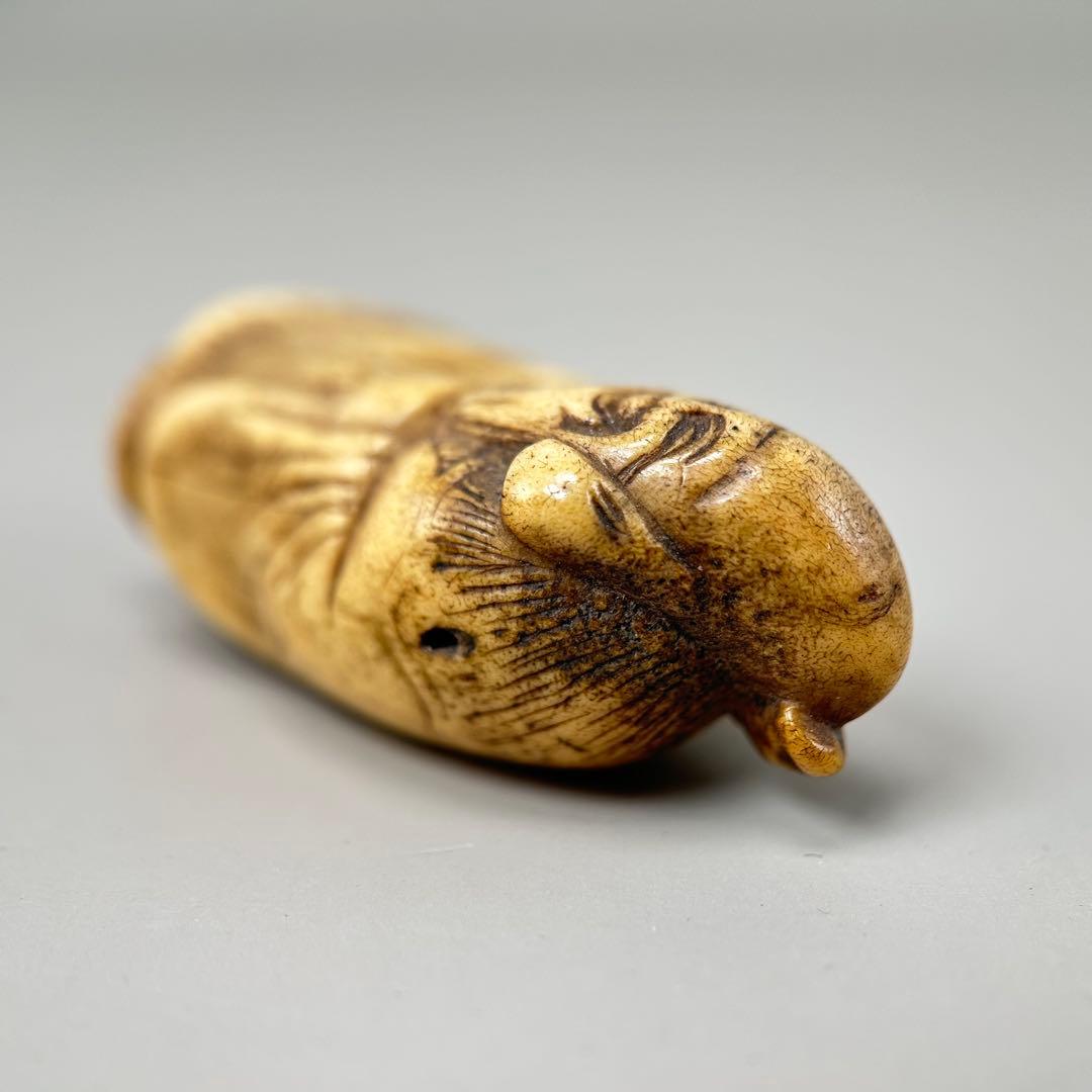 笑顔の老人の彫刻極上根付天然素材アンティーク骨董飾り物古美術置物細密細工