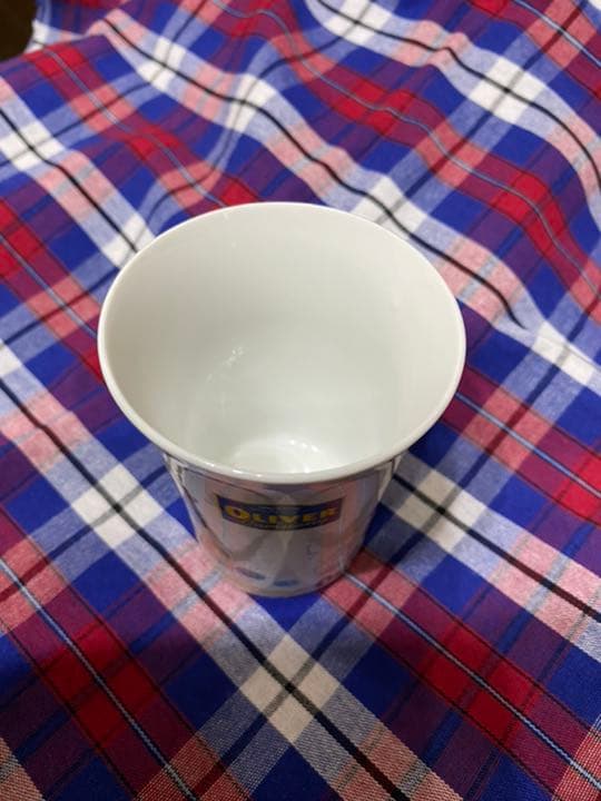 最終価格☆ディズニーOLIVER 陶器製コップ