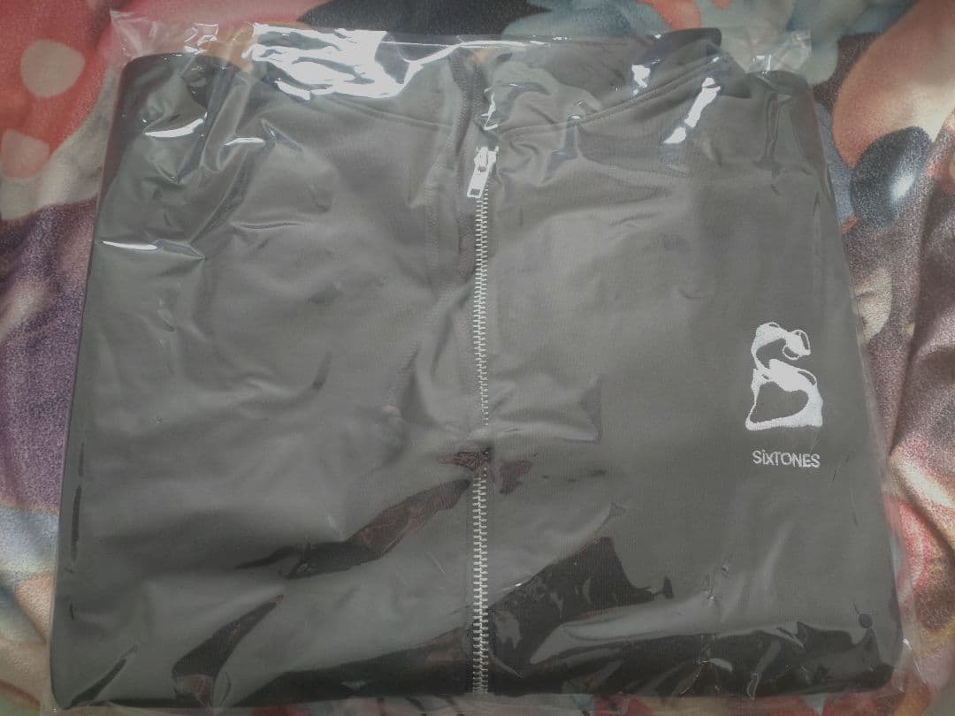 【新品未開封】SixTONES MILESixTONES パーカー