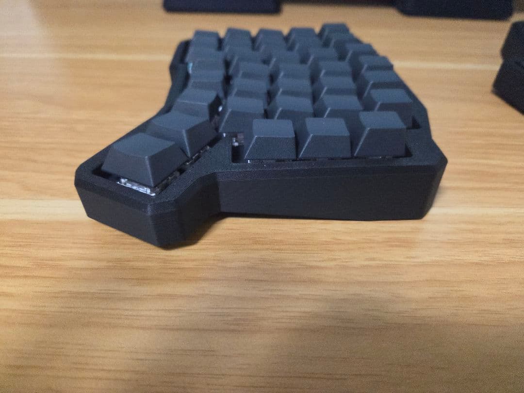 【分割キーボード】Ergo68【ケース付き】