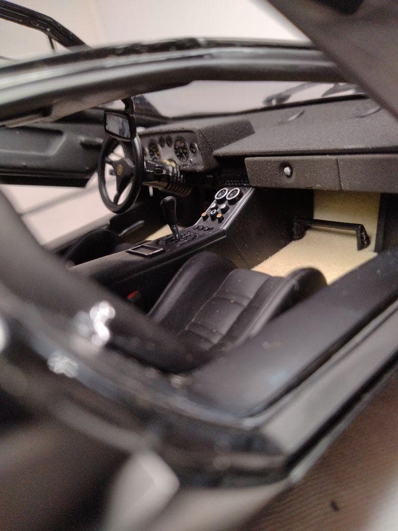 19　京商　1/18　ランボルギーニ　カウンタック　LP400　黒　ブラック