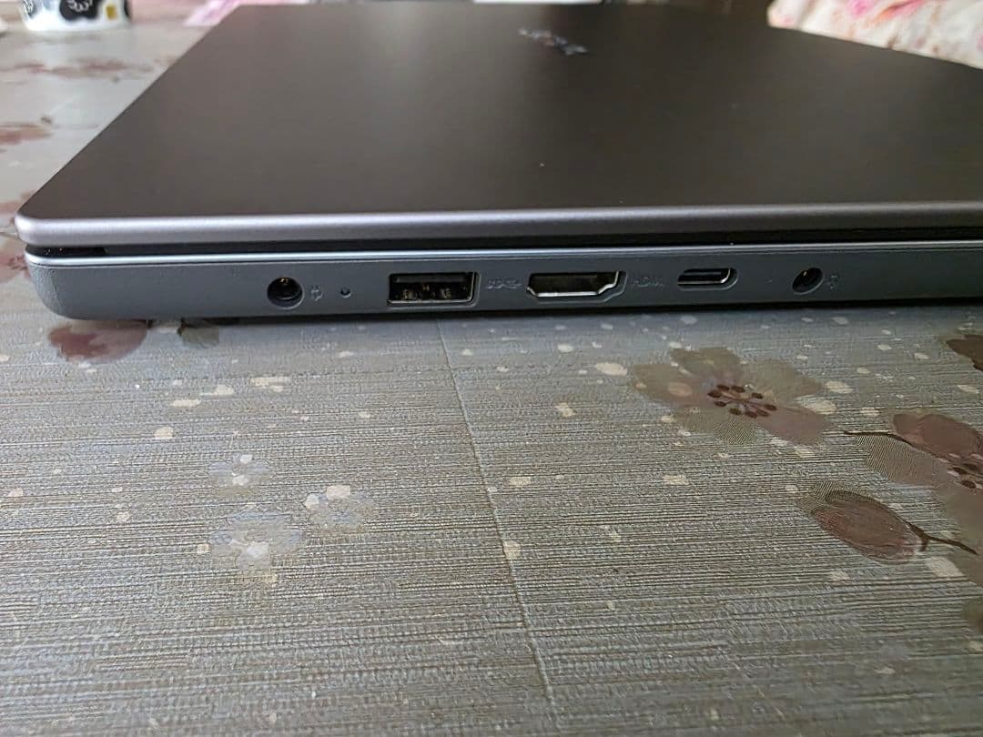 【ほぼ未使用】Lenovo ideaPad slim3 Office付き