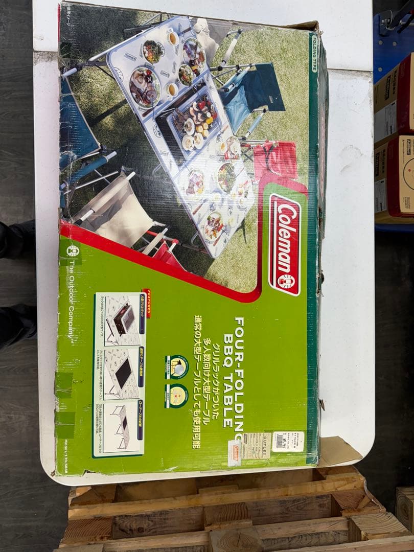 コールマン4つ折りテーブル　チャコールグリルセット