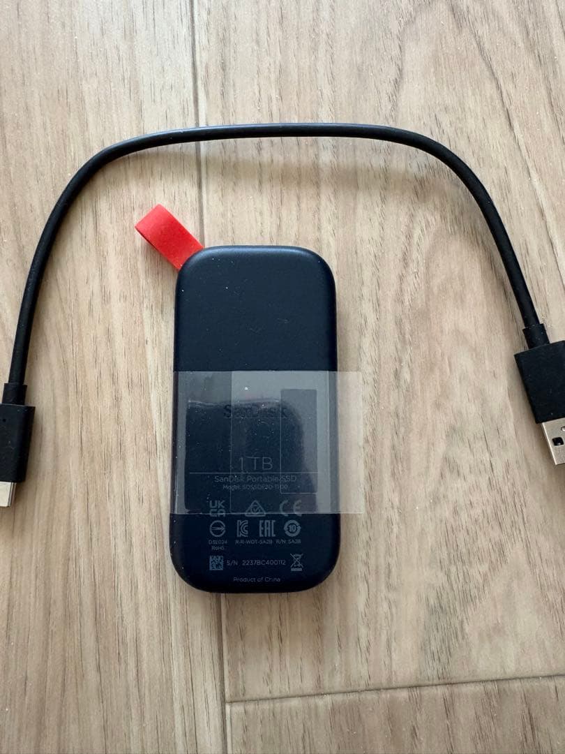 SanDisk Portable 外付けSSD 1TB USB接続　サンディスク