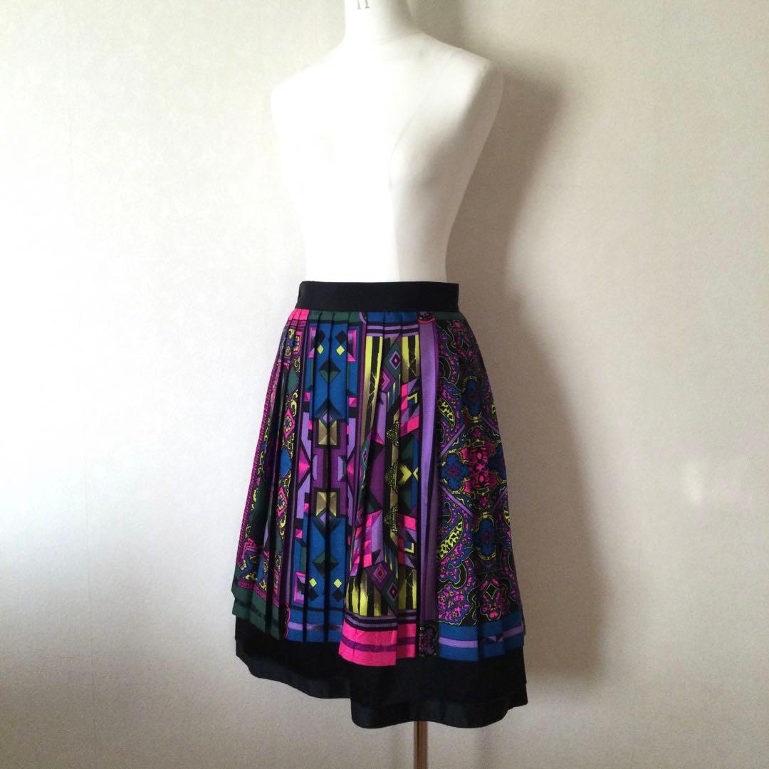 ジャンニヴェルサーチ　ヴィンテージ　シルク　プリーツ　スカート