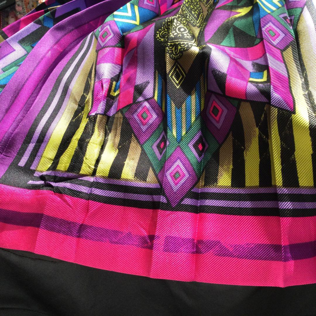 ジャンニヴェルサーチ　ヴィンテージ　シルク　プリーツ　スカート