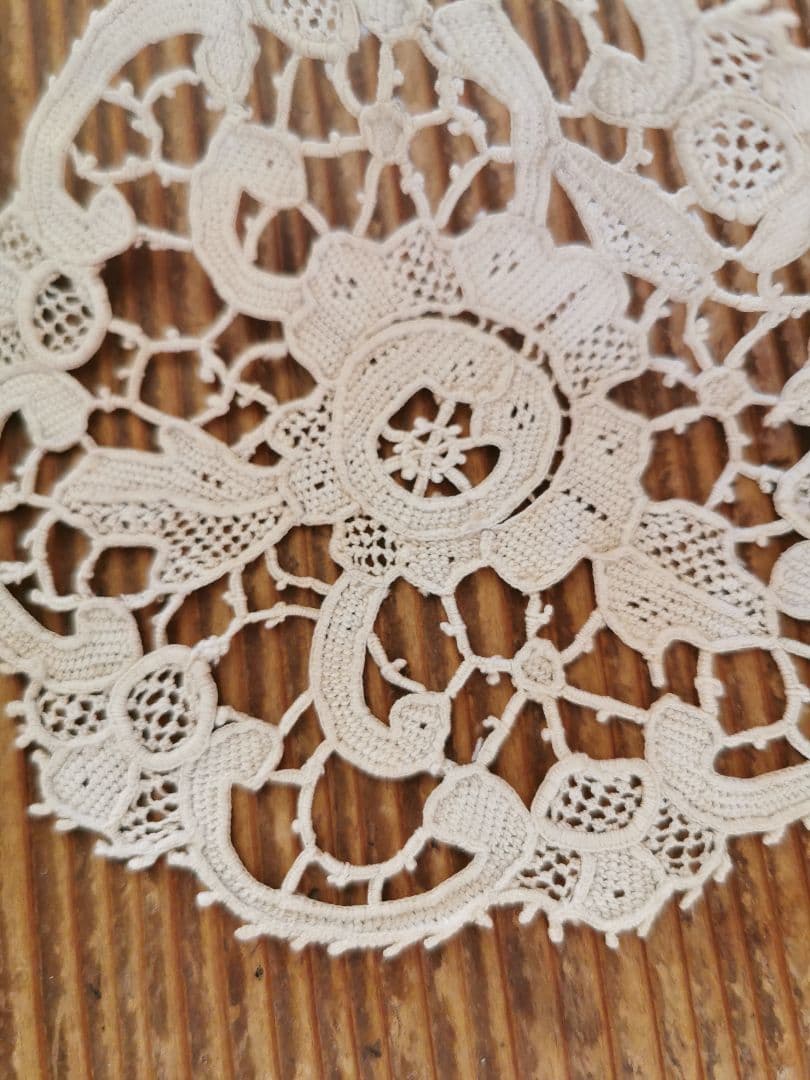 アンティーク ブラーノレース ポワンドヴェニス ローズ ニードルワークドイリー