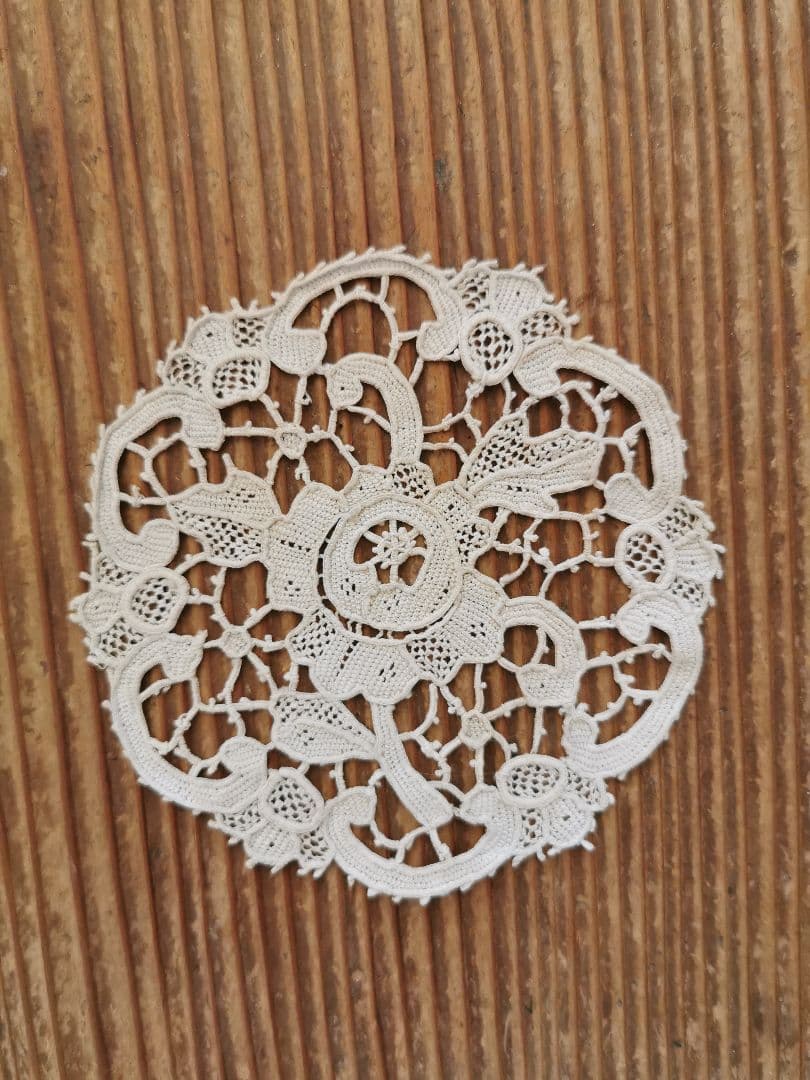 アンティーク ブラーノレース ポワンドヴェニス ローズ ニードルワークドイリー