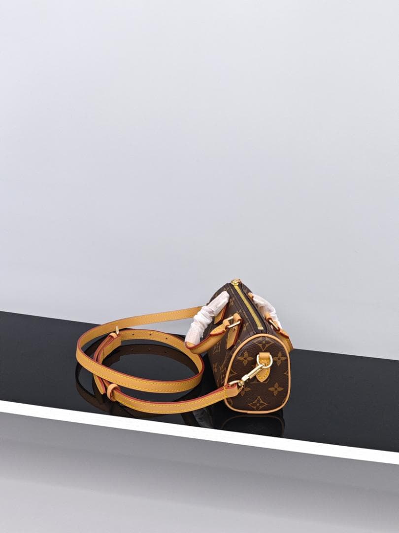 【人気定番】モノグラム ショルダーバッグ