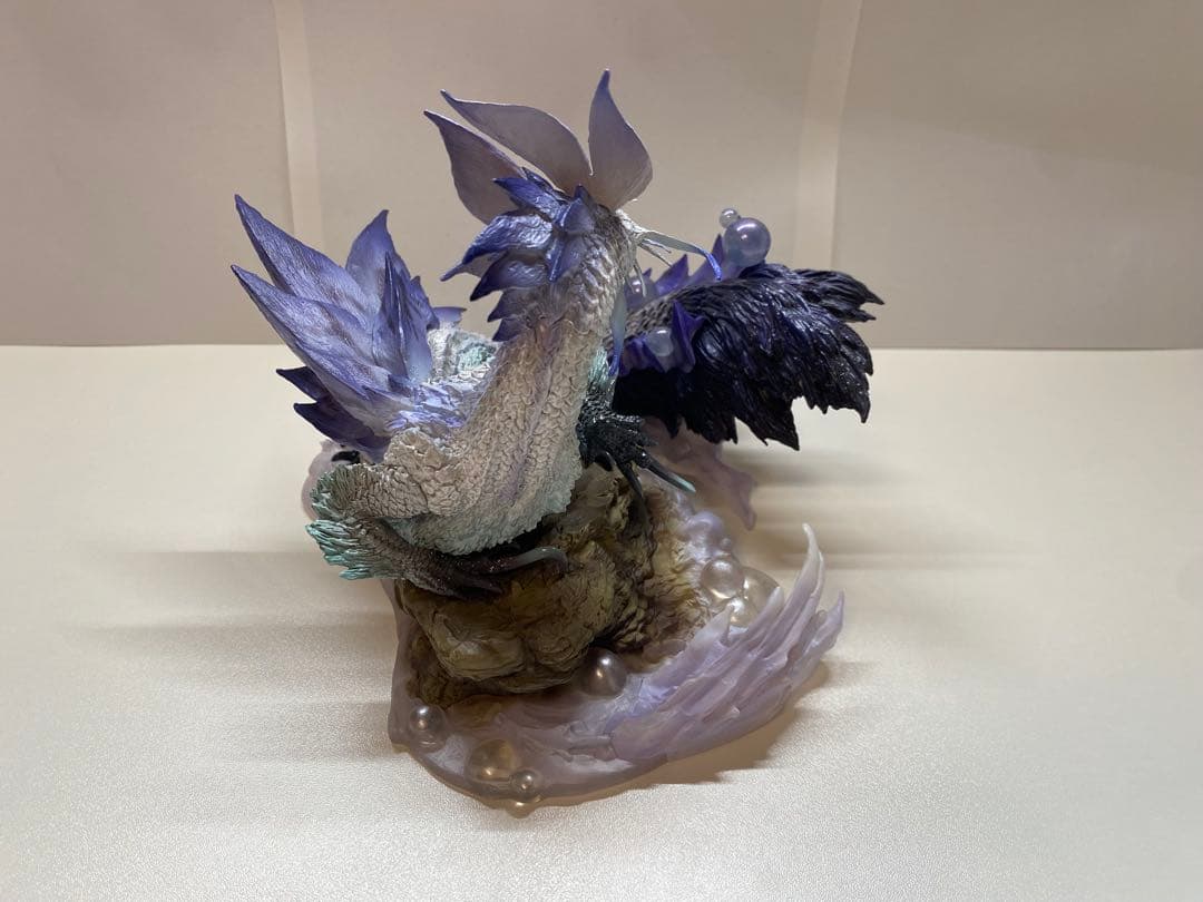 【クリエイターズモデル】焔狐竜 タマミツネ希少種　モンスターハンター　フィギュア