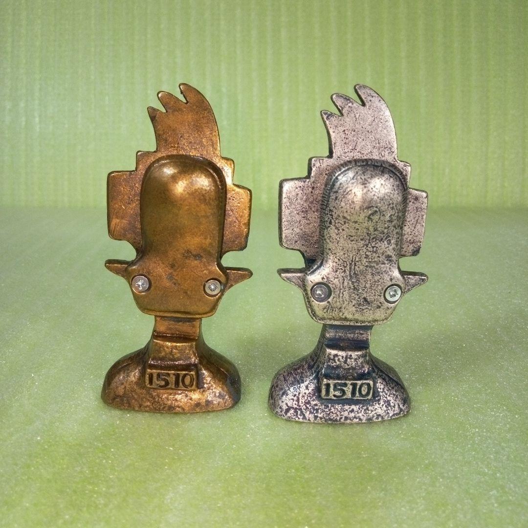 アンティーク調な絵画みたいな置物　フォトスタンド　ペーパーウェイト　2個セット