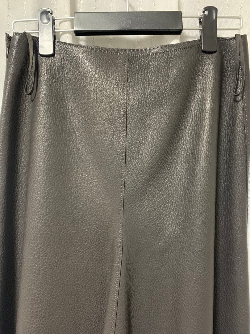 エルメス HERMES ダークブラウン ディアスキンレザー フレアスカート