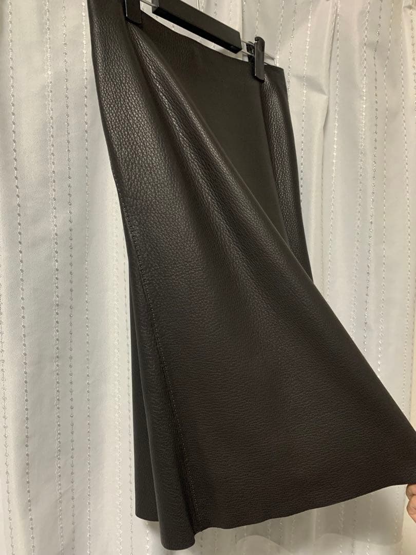 エルメス HERMES ダークブラウン ディアスキンレザー フレアスカート